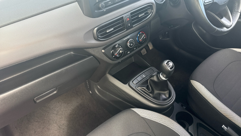 Hyundai i10 1.0 MPi SE Connect 5dr Petrol Hatchback